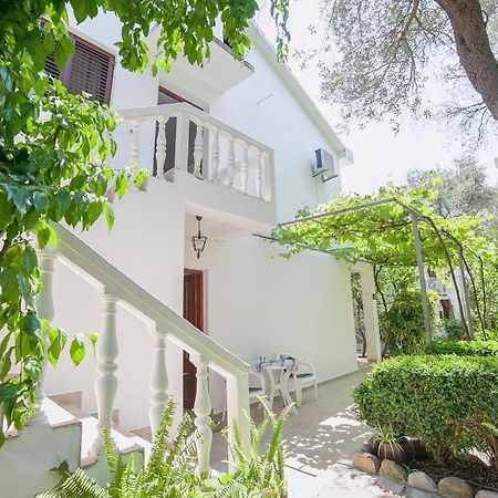 Rooms Garden Petrovac Room photo