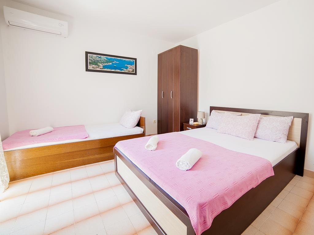 Rooms Garden Petrovac Room photo
