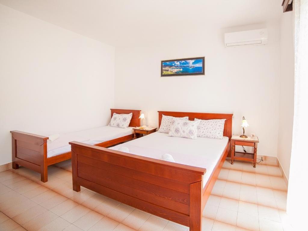 Rooms Garden Petrovac Room photo