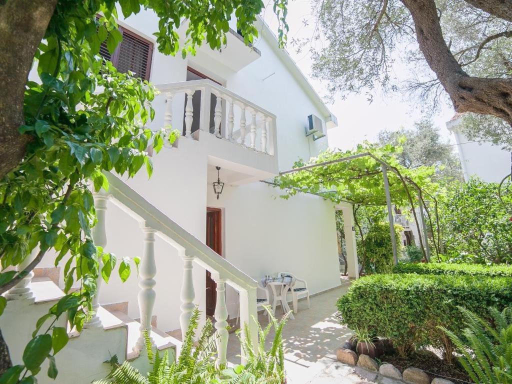 Rooms Garden Petrovac Room photo